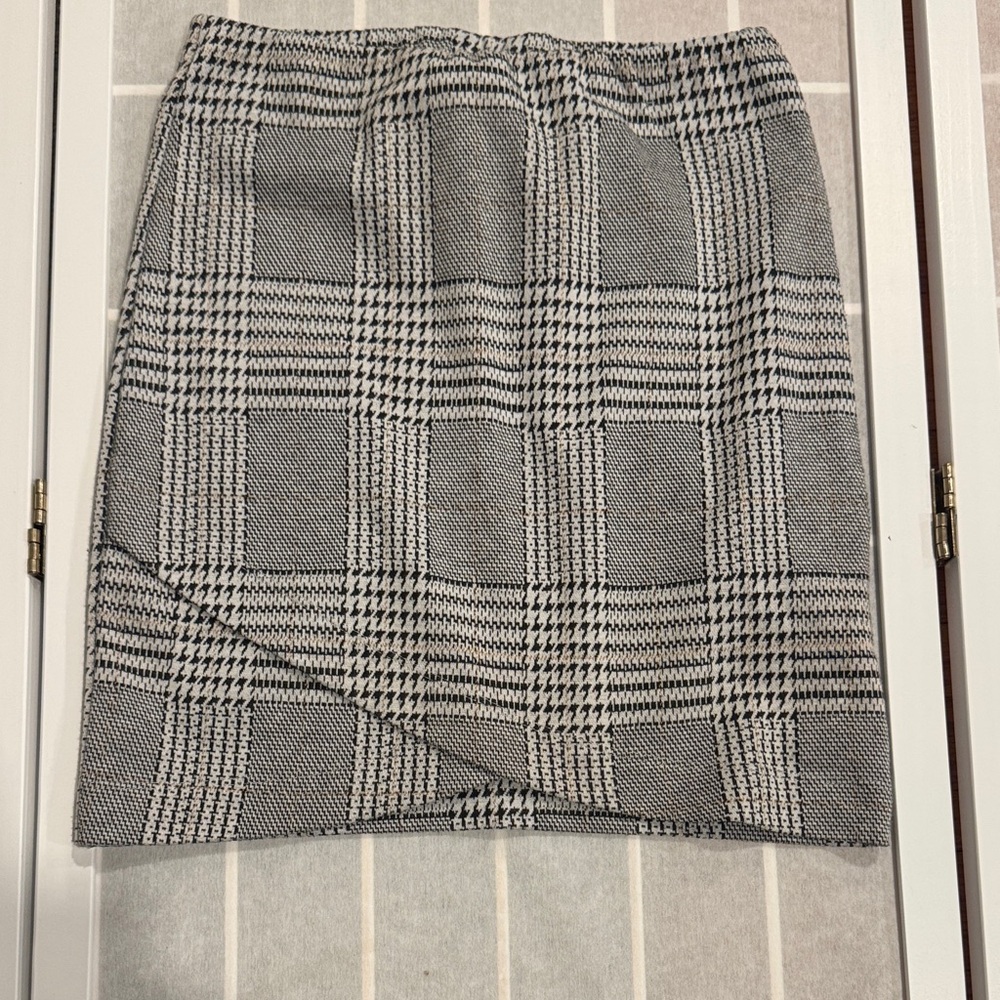 SO Black and White Houndstooth Pencil Skirt
